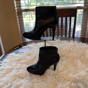 Elle leather heeled boots.